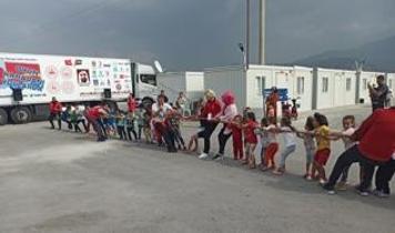 Deprem bölgesindeki çocuklara bir tır dolusu umut: Geleneksel Oyunlar Tırı yola çıktı