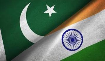 Pakistan Hindistan ticaretini askıya aldıktan sonra Afgan tırlarına geçiş izni verdi