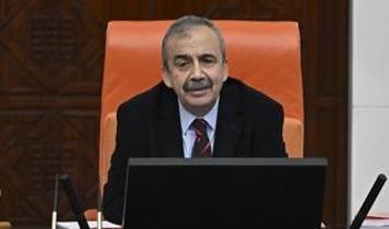 Sırrı Süreyya Önder için kabineden peş peşe taziye mesajları
