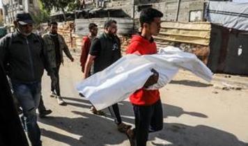 Katil İsrail'in Gazze Şeridi'ne düzenlediği saldırılarda biri çocuk 8 Filistinli hayatını kaybetti