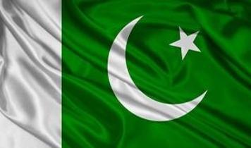 Pakistan'da Hindistan gerilimi sonrası havalimanları uçuşlara açıldı