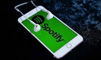 Kültür Bakan Yardımcısı Mumcu'dan Spotify'a tepki: Argo ve şiddeti özendirici içeriklere son!