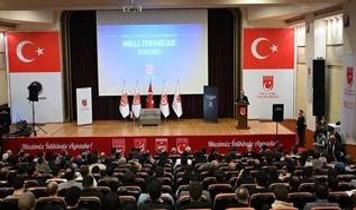 Bakan Kacır: Türk milletinin öz evlatları, gökyüzüne imzalarını attı
