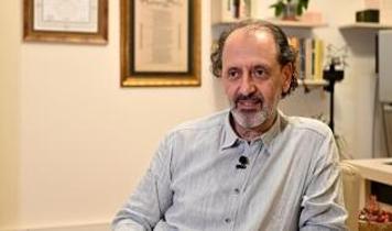 Yücel Arzen Hacıoğulları "Anneler Günü" için beste yaptı