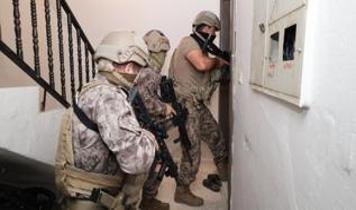 Mersin merkezli 4 ilde 33 şüpheli gözaltına alındı, 9'u tutuklandı
