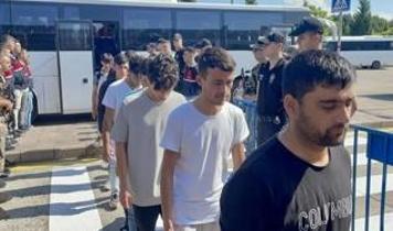 İki ilde çok sayıda düzensiz göçmen yakalandı