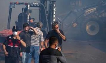 İzmir'de korkutan yangın: Çok sayıda kişi etkilendi