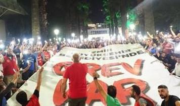 İzmir Büyükşehir Belediyesinde binlerce işçi grev başlattı