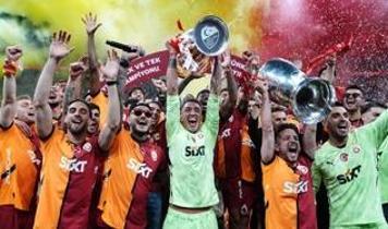 "Cimbom" 2024-2025 sezonunu çifte kupa mutluluğuyla kapattı
