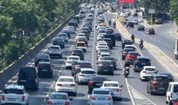 İstanbul trafiğinde bayram yoğunluğu: Gişelere kadar uzandı