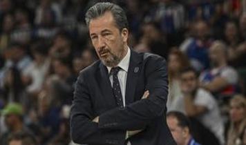 Anadolu Efes'te Luca Banchi ile yollar ayrıldı