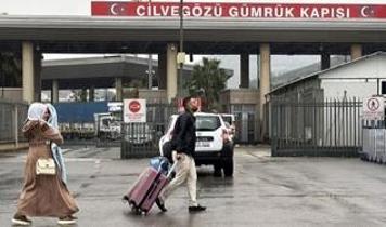 Bölgedeki gerilim ulaşımı etkiledi! Suriye Büyükelçiliği: Çıkışlar kara sınırları üzerinden yapılacak