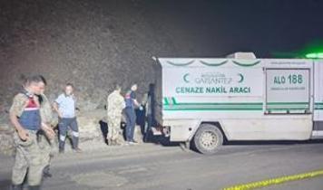 Gaziantep'in İslahiye ilçesinde devrilen motosikletteki 2 kişi öldü