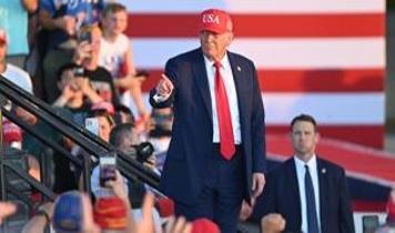 Trump ''vergi indirimi''ni imzaladı