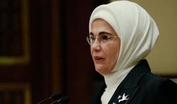 Emine Erdoğan'dan şehit ailelerine başsağlığı mesajı