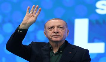 AK Parti'den yeni şarkı: Dünya Bizi Bekler