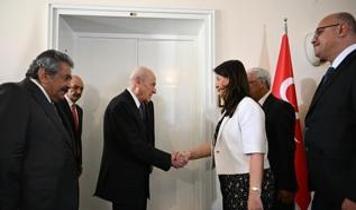 "Terörsüz Türkiye"ye adım adım... Bahçeli, DEM Parti heyetiyle görüştü