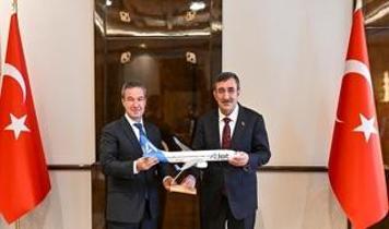 Cevdet Yılmaz, AJet Genel Müdürü'nü kabul etti