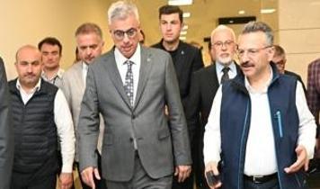 Sağlık Bakanı Memişoğlu, orman yangınında yaralanan işçiyi ziyaret etti