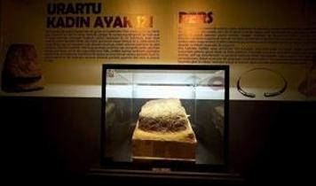 Urartu kadınına ait ayak izi Van Müzesi'nde!