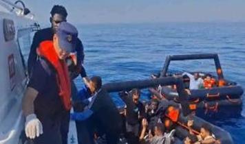Çanakkale Ayvacık'ta Yunan unsurlarca Türk karasularına itilen göçmenler kurtarıldı