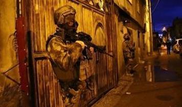 İstanbul, İzmir ve Balıkesir'de operasyon! 4 şüpheli tutuklandı, el bombaları ve tabancalar ele geçirildi