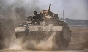 Kassam Tugayları soykırımcı askerleri taşıyan zırhlı aracı havaya uçurdu