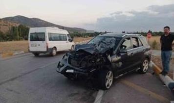 Konya'nın Beyşehir ilçesinde 3 ayrı trafik kazasında 6 kişi yaralandı