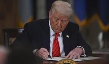Yıllardır "ABD'den faydalandığını" savunan Trump karşılıklı tarifelerin yürürlüğe girdiğini duyurdu