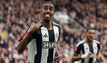 Newcastle United, Alexander Isak'ı Liverpool'a kaptırmayacak!