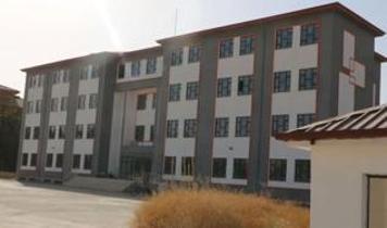 Bitmiş okul 2 senedir açılamıyor: DEM'li belediyede ruhsat krizi
