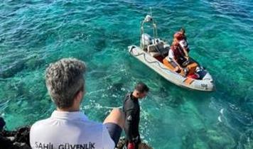Muğla'da fiber tekne battı: 6 kişi kurtarıldı, 2 çocuk kayıp