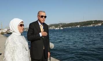 Cumhurbaşkanı Erdoğan'dan İstanbul Boğazı'ndaki geçit törenine ilişkin paylaşım