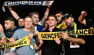 Milli futbolcu Kerem Aktürkoğlu "Fenerbahçe" için İstanbul'da! "Bu transferi çok istedim"