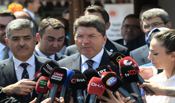 Bakan Tunç'tan Özgür Özel'e tepki: Soruşturmalar siyasi değil