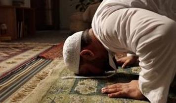 Mevlid Kandili namazı nasıl kılınır, kaç rekât? Diyanet Mevlid Kandili namazı kılınışı