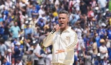 Robbie Williams konseri için geri sayım başladı! İşte yeni mekan...