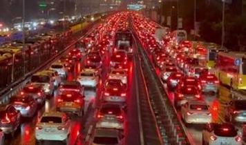 İstanbul'da trafik çilesi: Yoğunluk yüzde 80'e ulaştı, köprüler kilit