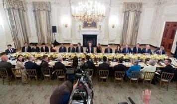 Trump hepsini Beyaz Saray'da ağırladı! Eski sağ kolunu yok saydı