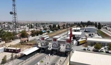 Bakan Yerlikaya, Türkiye'den ülkesine dönen Suriyeli sayısını açıkladı