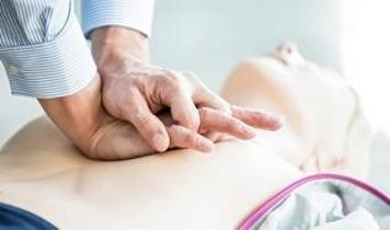 İlk yardımda doğru bilinen yanlışlar ciddi tehlike oluşturabiliyor