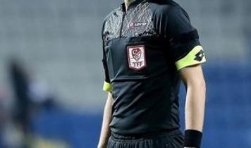 Süper Lig'de yarın oynanacak 3 erteleme maçını yönetecek hakemler açıklandı