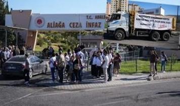 İzmir'de belediye yolsuzluğu davası başladı: Mağdurlar pankartlarla duruşmada