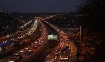 İstanbul'da trafik yoğunluğu yüzde 74'e ulaştı