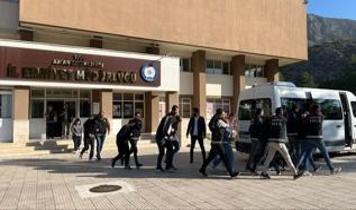 Amasya'da zehir tacirlerine darbe: 9 kişi cezaevine gönderildi