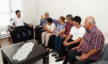 Bakan Kurum'dan Hatay'da depremden etkilenen Açıkgöz ailesine ziyaret