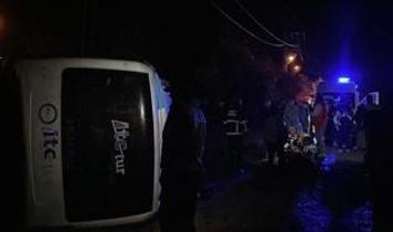 Kastamonu'da tur midibüsü devrildi