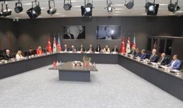 Lefkoşa'da üçlü zirve: Yeni dünya düzeni kurulmalı
