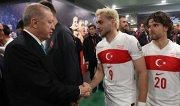 Cumhurbaşkanı Erdoğan'dan A Milli Futbol Takımına tebrik