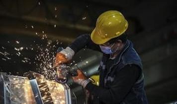 Sanayi ve hizmet sektörlerinde istihdam yükseldi